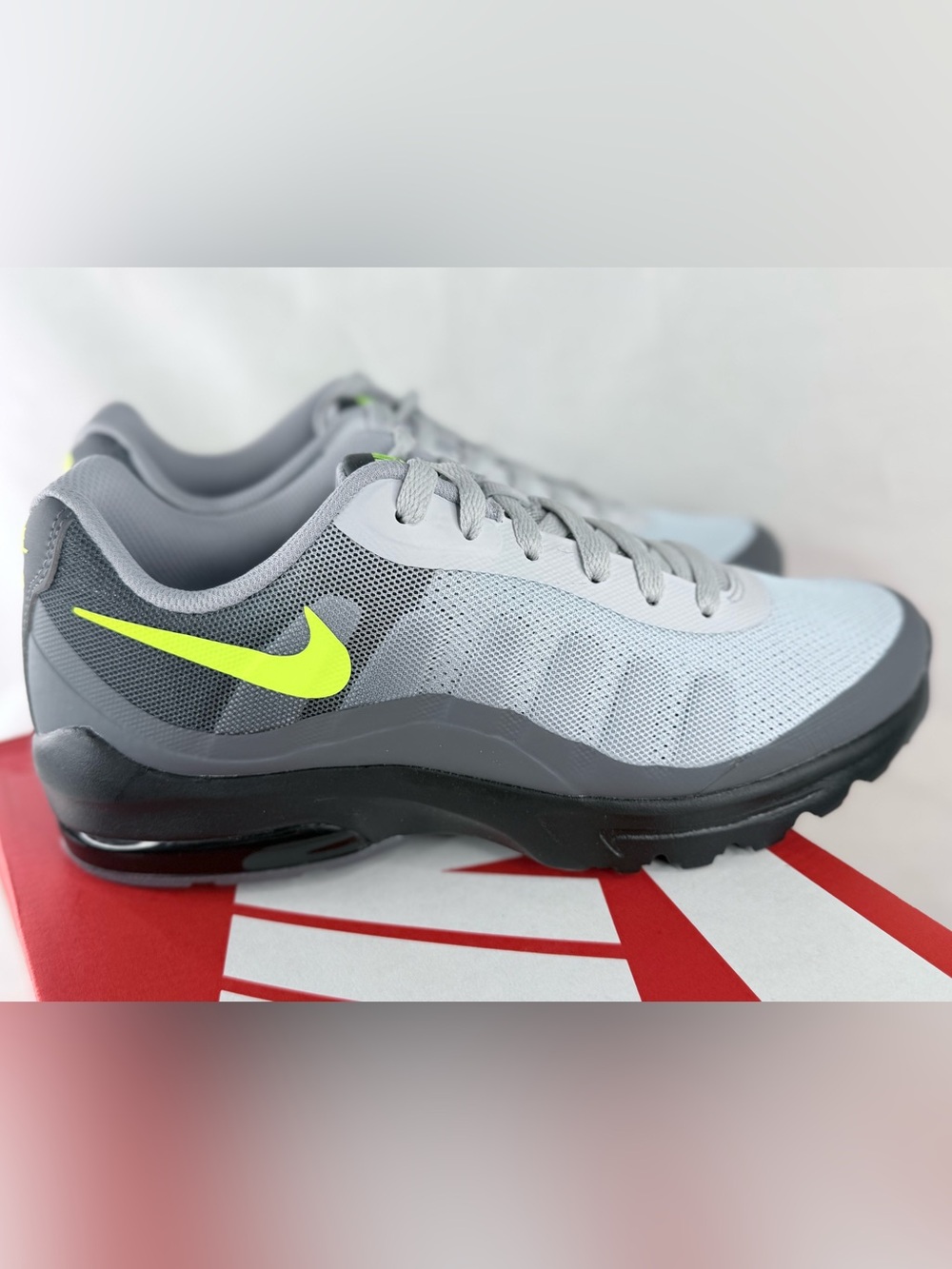 Nike Men’s Grey Air Max Invigor Sneakers with Neon Yellow Swoosh SZ8